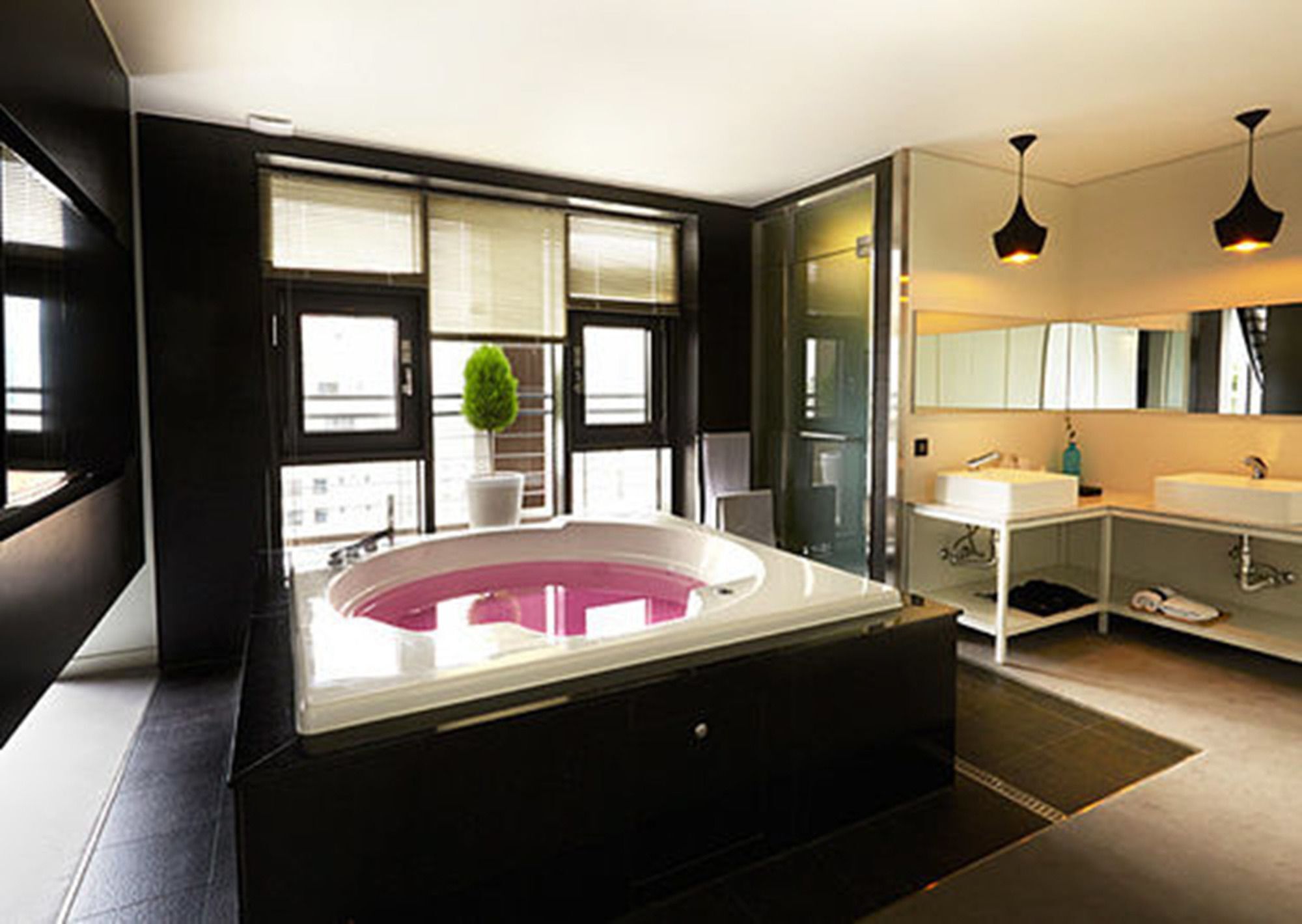 Hotel Lacky דאג'און מראה חיצוני תמונה